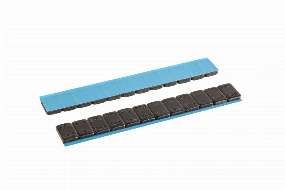 Nalepovací samolepící černé závaží pro alu disky s krycí páskou s přesahem 60g pásek 12x5g