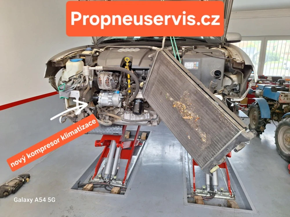 Proces plnění klimatizace chladivem R134A 