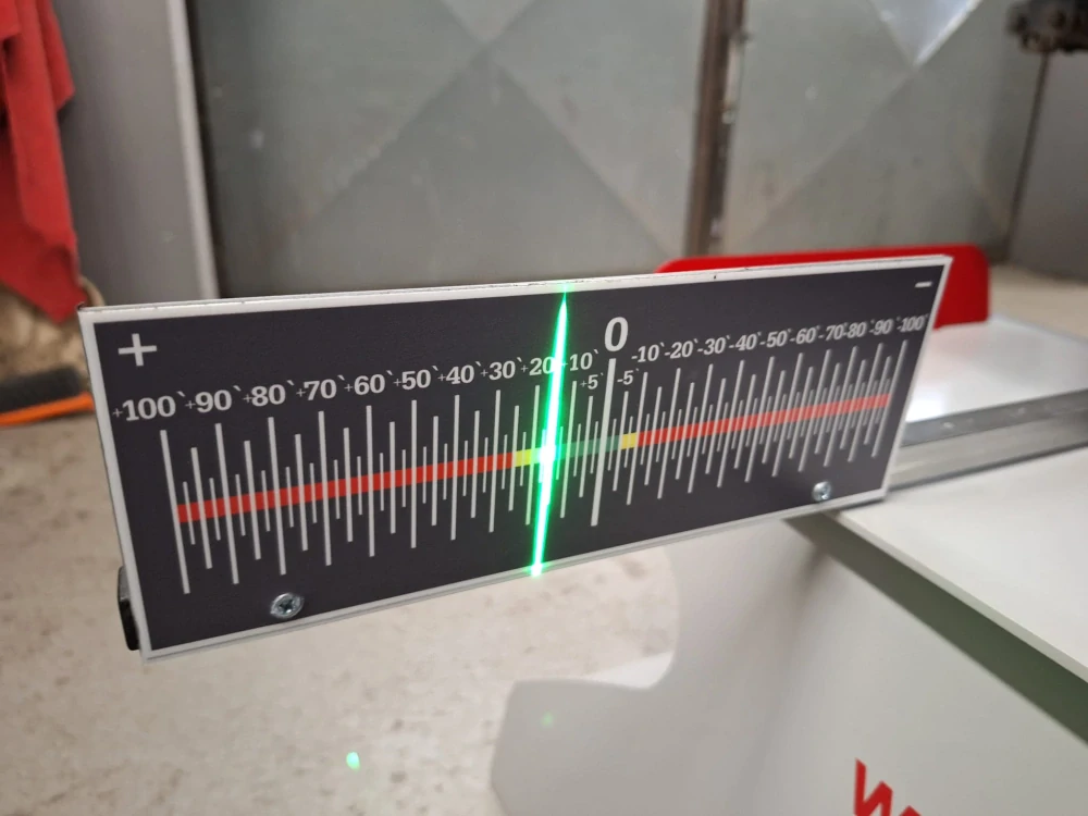 Geometrie kol KOCH HD-10 red laser